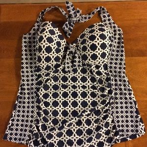 Mero a halter swim top XL